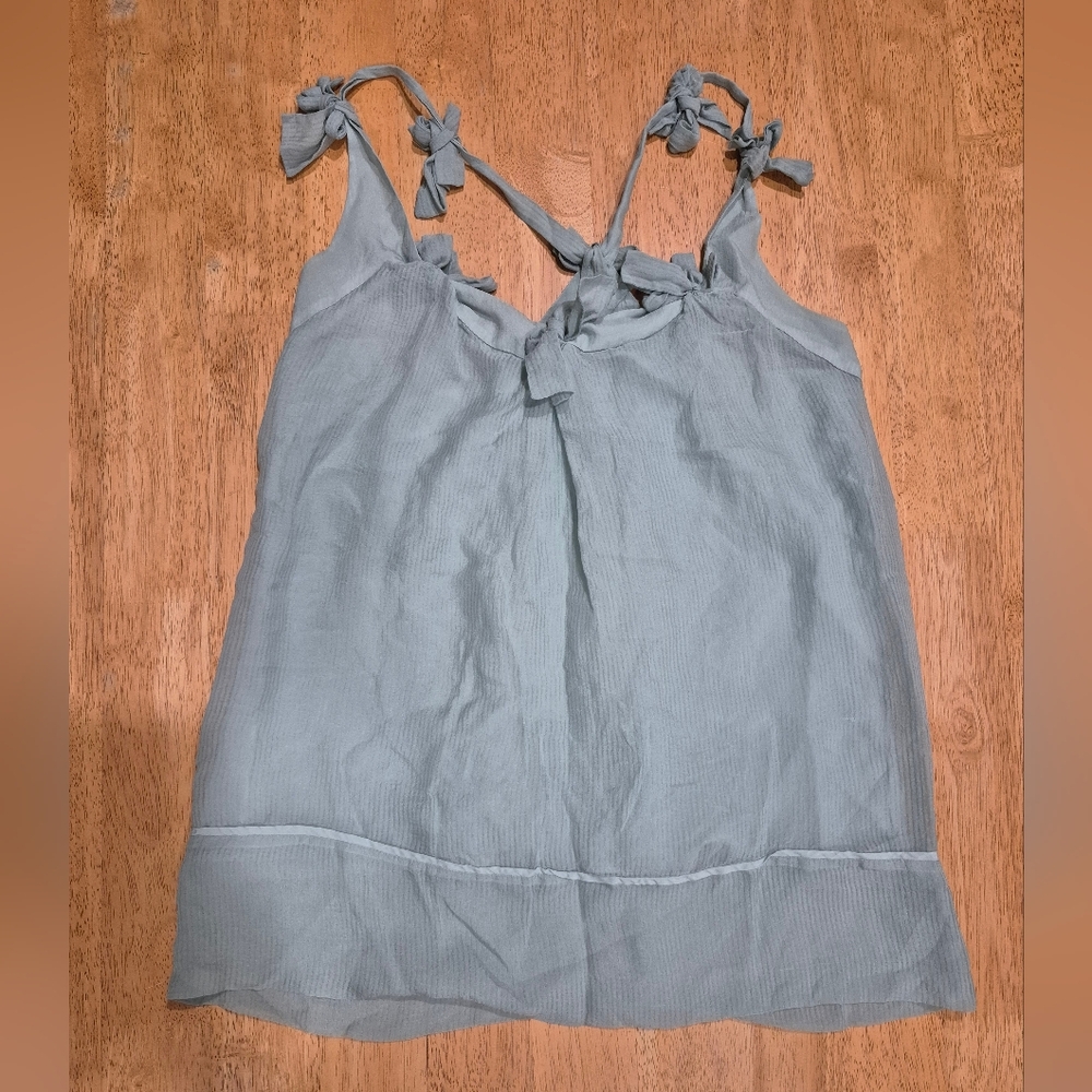 EUC Diane Von Furstenberg DVF Silk Light Blue Racerback Blouse Top
